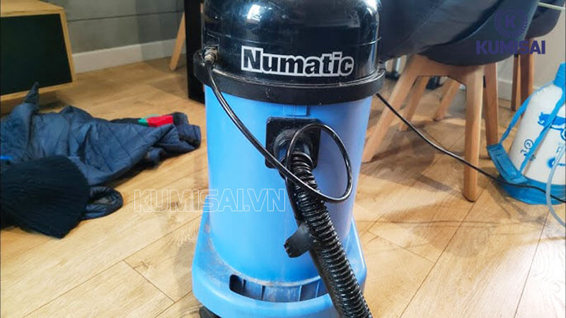 Sử dụng & bảo quản máy giặt thảm phun hút Numatic CT 470-2 đúng cách 