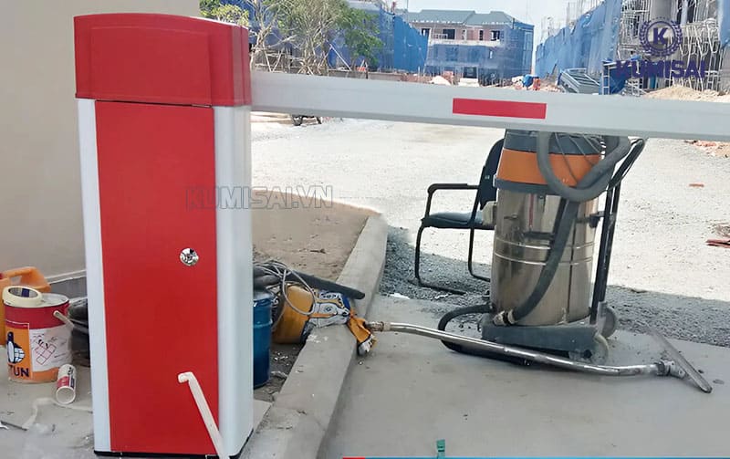 Barrier tự động Baisheng BS-606 cực kỳ chắc chắn