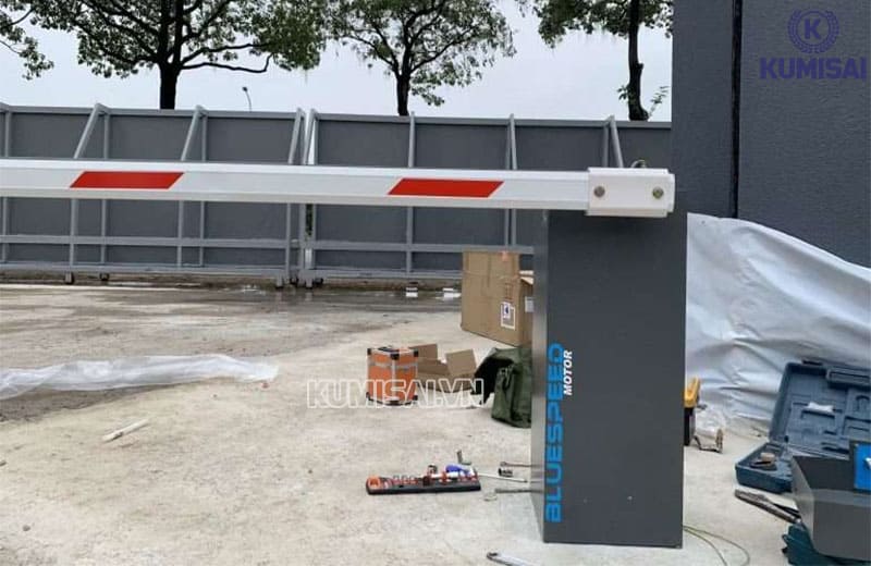 Tốc độ đóng mở - Ảnh hưởng trực tiếp đến giá barie Tốc độ đóng mở - Ảnh hưởng trực tiếp đến giá barie