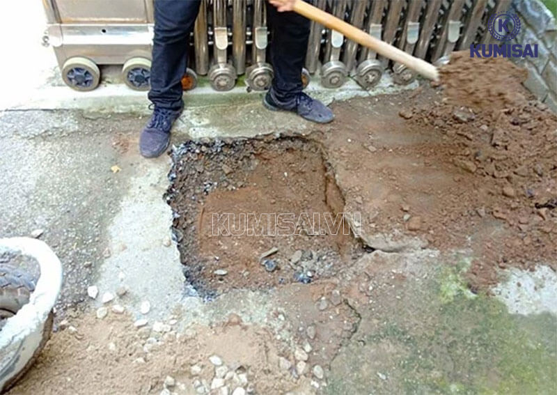 Đào móng cho barie 