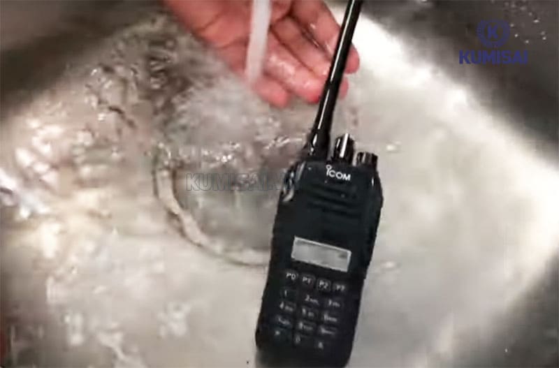 Chống nước và chống va đập tốt 