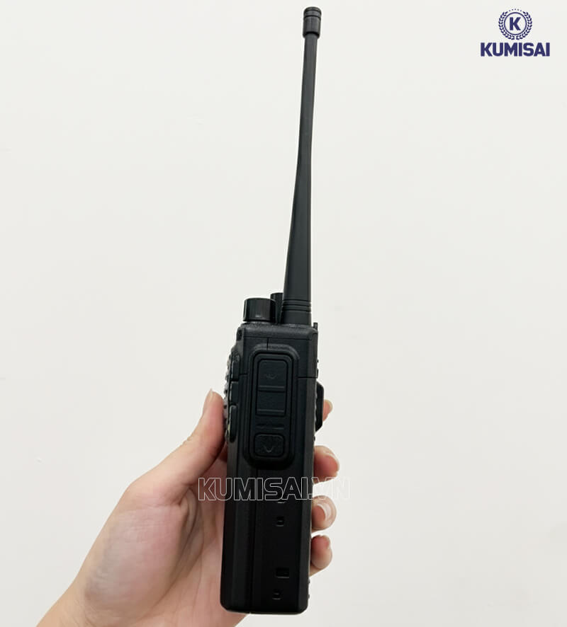 Bộ đàm Kenwood TK 3290PLUS siêu gọn, tiện lợi khi dùng