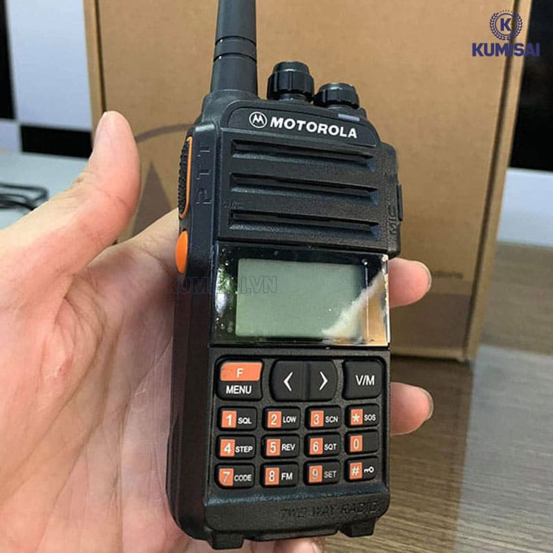 Tìm hiểu về bộ đàm Motorola CP 1308 Plus