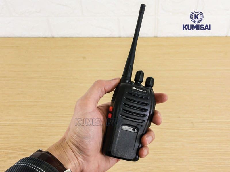 Bộ đàm Motorola GP 668 nhỏ gọn, dễ cầm sử dụng