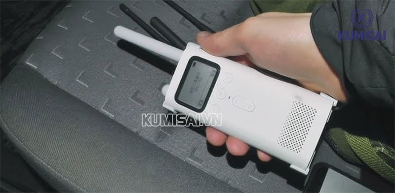 Thiết kế gọn nhẹ, dễ cầm nắm