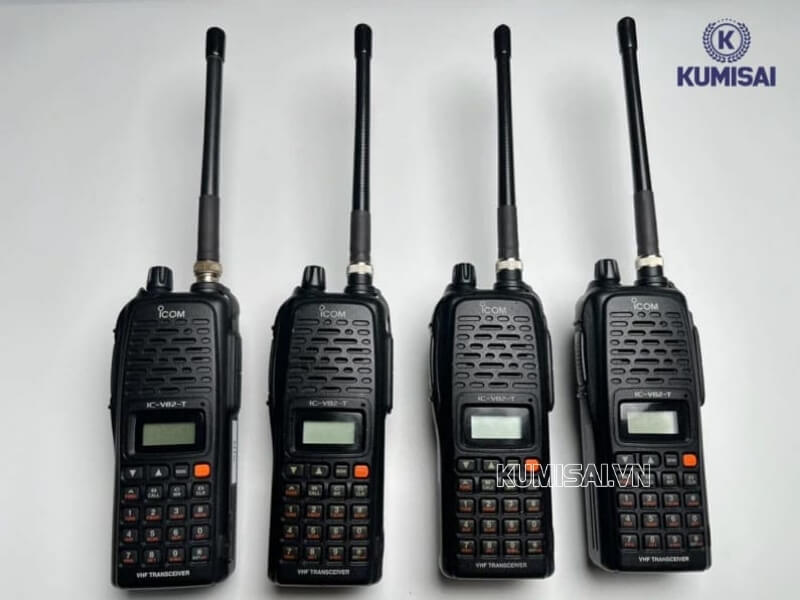 Máy bộ đàm cầm tay Icom IC-V82 Máy bộ đàm cầm tay Icom IC-V82