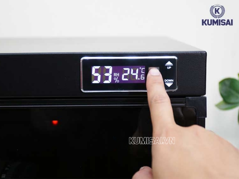 Cách sử dụng loại tủ điện tử điều chỉnh bằng màn hình bên ngoài