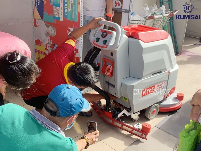 Cần bảo dưỡng máy chà sàn Kenper đúng cách để duy trì độ bền