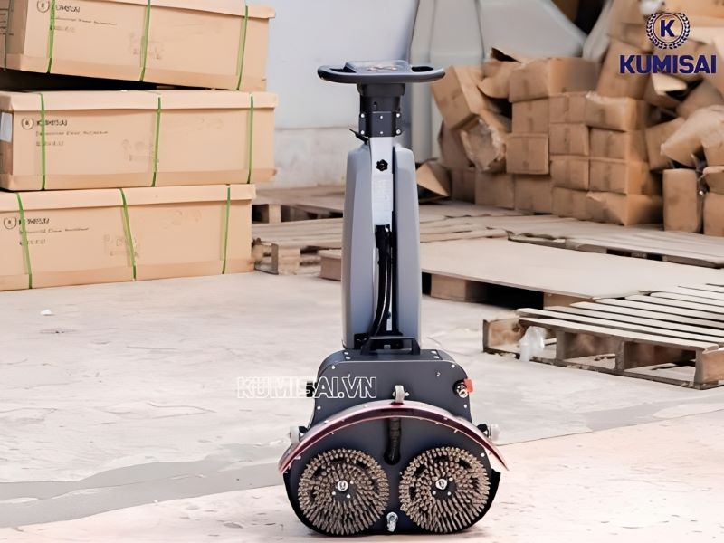 Cần gạt nước độ rộng 54cm giúp thu gom triệt để nước thải