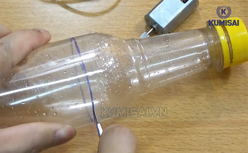 Cách làm máy hút bụi mini bằng chai nhựa