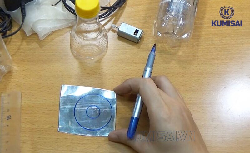 Máy hút bụi mini tự chế đơn giản 