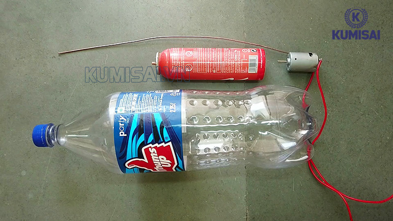 Chế máy hút bụi siêu mạnh với những đồ cũ tiện dụng