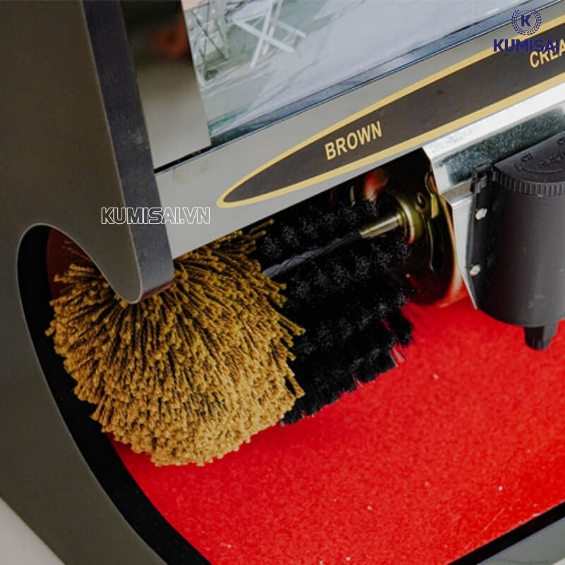 Thay chổi đánh bóng mới nếu thấy có hiện tượng mòn