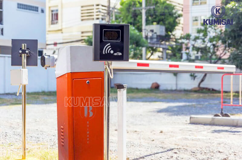 Chọn barie tự động tích hợp các tính năng hiện đại, thông minh Chọn barie tự động tích hợp các tính năng hiện đại, thông minh