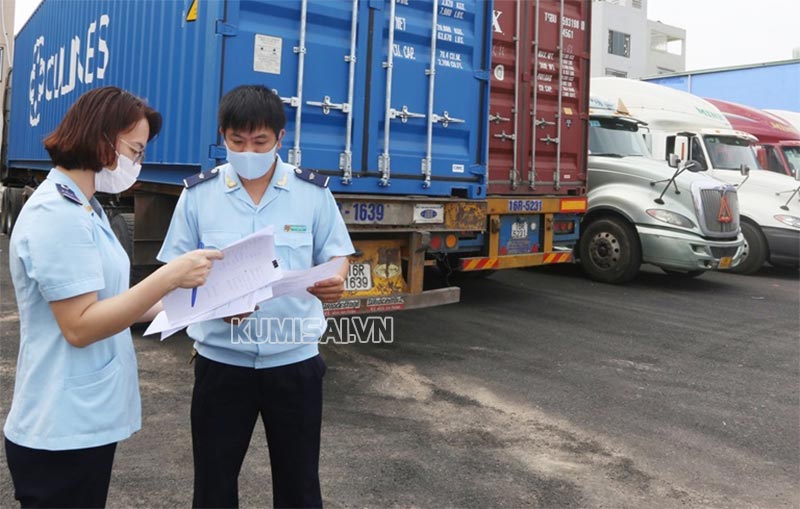 Chuẩn bị đủ giấy tờ, hồ sơ trước khi thông quan