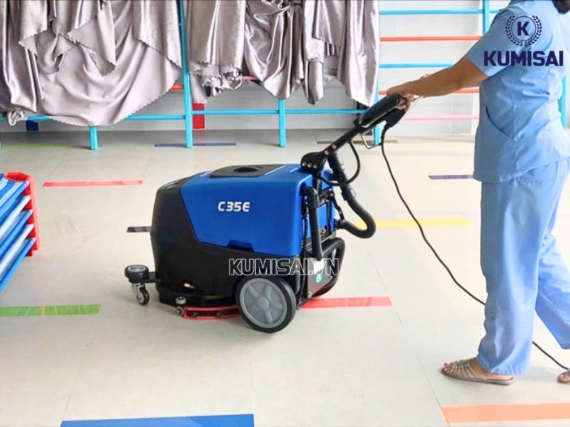 Công suất mạnh giúp máy làm sạch nhanh và hiệu quả