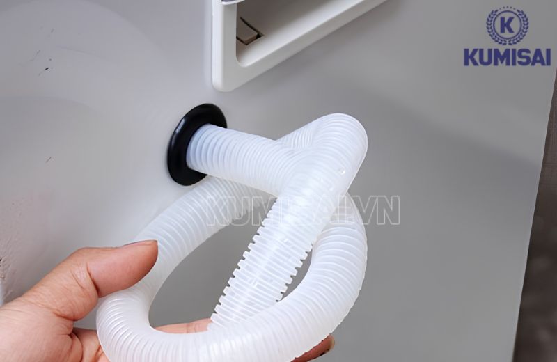 Cổng xả nước của thiết bị Cổng xả nước của thiết bị