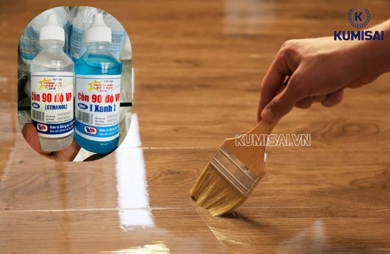 Đánh bóng sàn gỗ bằng loại cồn nồng độ mạnh