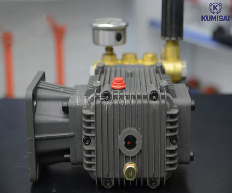 Kết cấu đầu bơm máy rửa xe 3WZ-2010C bền chắc