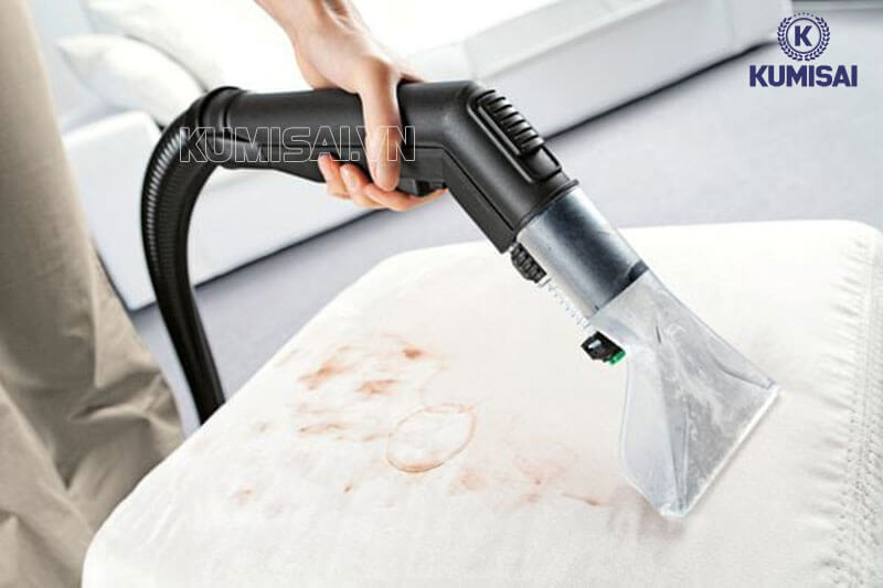 Đầu phun hút chắc chắn, làm sạch nhanh chóng mọi vết bẩn 