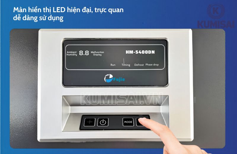 Điều khiển dễ dùng, hiển thị đầy đủ thông tin