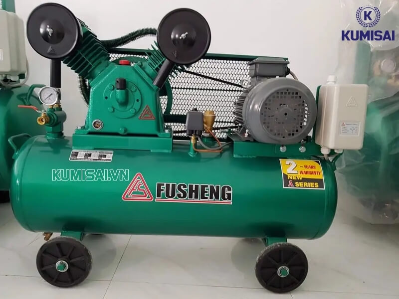 Động cơ máy mạnh mẽ, nạp khí nhanh chóng