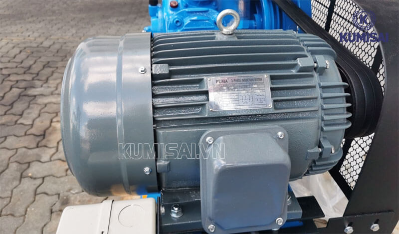 Động cơ bền bỉ, hoạt động mạnh mẽ 