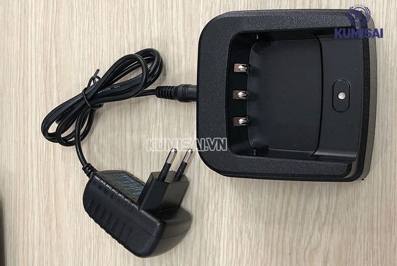 Lưu ý khi dùng sạc bộ đàm 