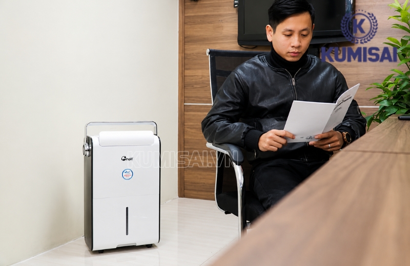 FujiE HM-930EC là model hút ẩm quốc dân