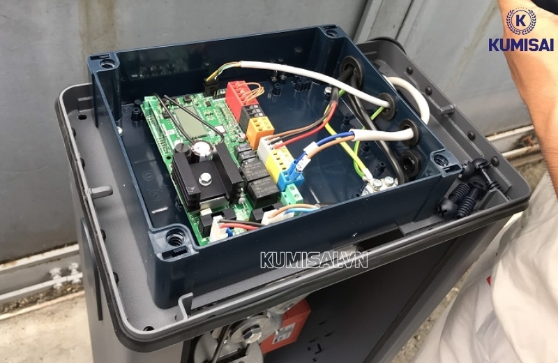 Hệ thống trung tâm điều khiển