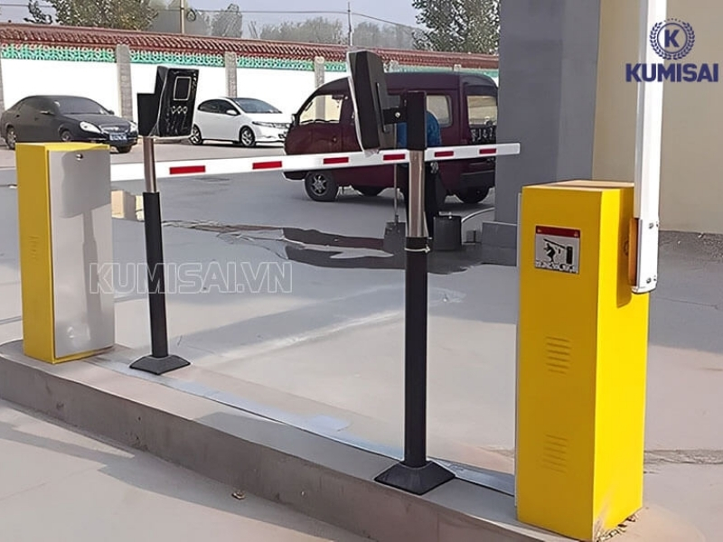 Hình ảnh thực tế barie tự động Road RD-101T Hình ảnh thực tế barie tự động Road RD-101T