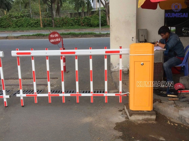 Hình ảnh thực tế của cổng barie BS-306-TIIIA Hình ảnh thực tế của cổng barie BS-306-TIIIA