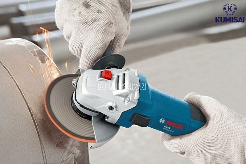Hướng dẫn sử dụng máy mài cầm tay có hút bụi đúng cách Hướng dẫn sử dụng máy mài cầm tay có hút bụi đúng cách