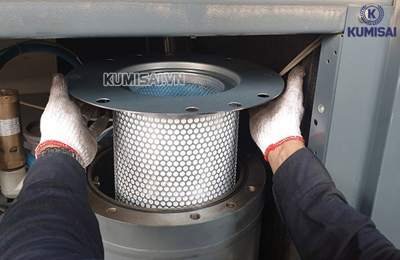 Kiểm tra bộ lọc tách dầu Kiểm tra bộ lọc tách dầu