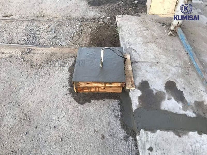 Đổ chân móng barie