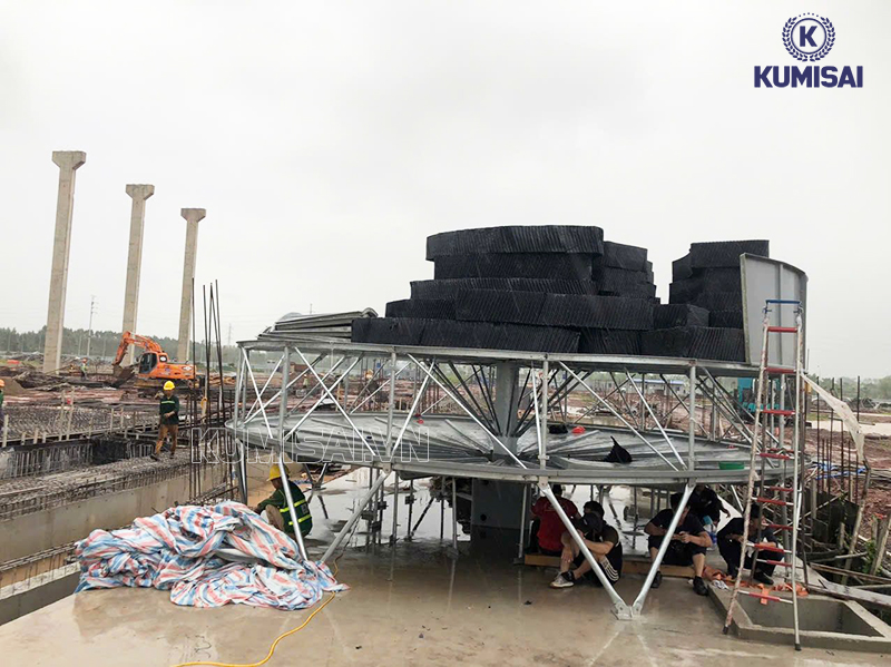 Phần vỏ ngoài là dạng tròn