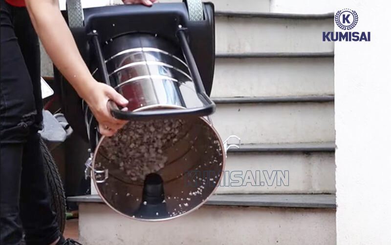 Kiểm soát và đổ rác đúng thời điểm  