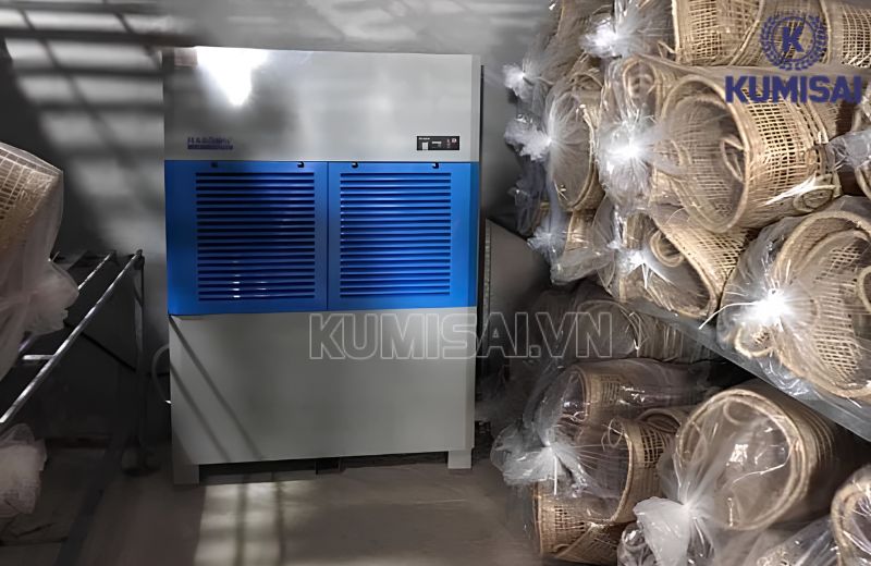 Loại bỏ các vật che chắn cửa hút - thổi khí của máy