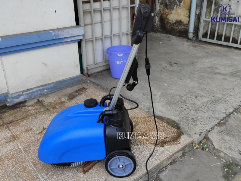 Lỗi máy chà sàn không khởi động khi cắm điện hoặc bật công tắc