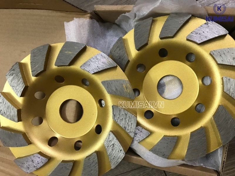 Lưỡi mài tạo độ nhám cho bề mặt bê tông