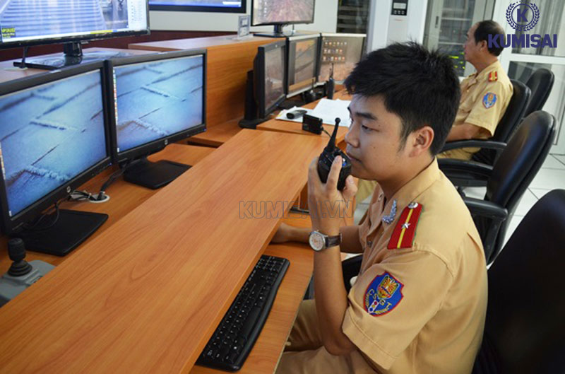 Bộ đàm giá rẻ trong quân đội, công an