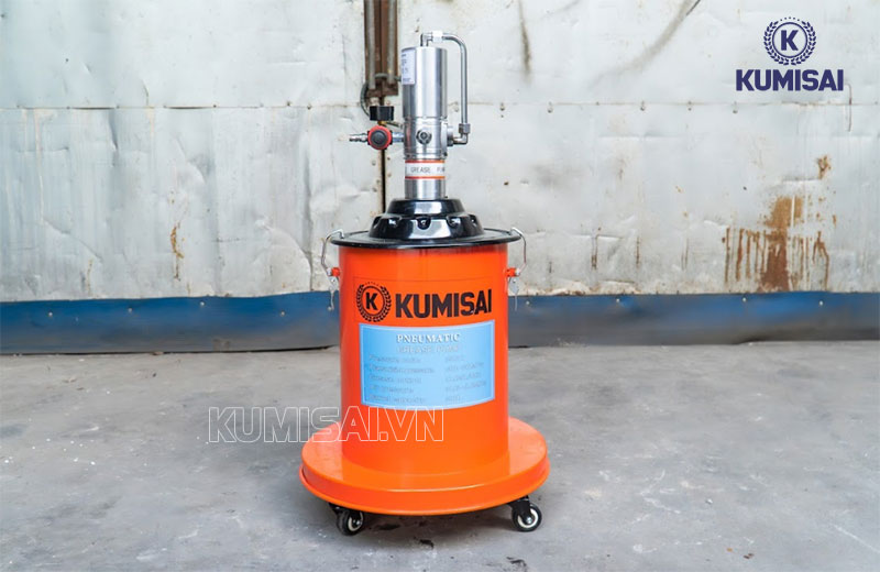 Kumisai KMS-20S là một mẫu máy bơm mỡ bằng hơi nổi bật của Kumisai