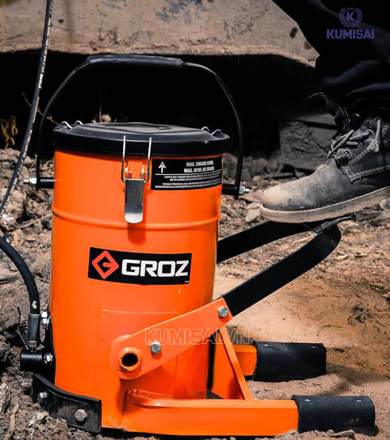 Dòng máy bơm mỡ bằng chân