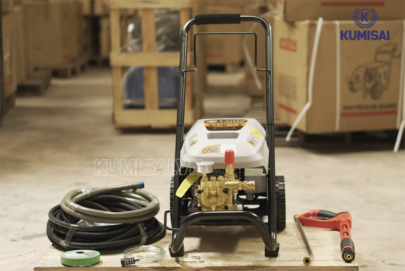 Máy bơm tăng áp rửa xe Lutian