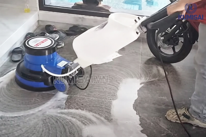 Khả năng làm sạch hiệu quả của máy chà sàn cầm tay