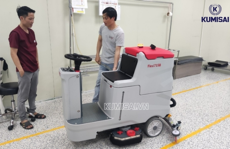 Máy chà sàn Kenper hiệu suất cao, chuyên sử dụng tại khu vực rộng lớn