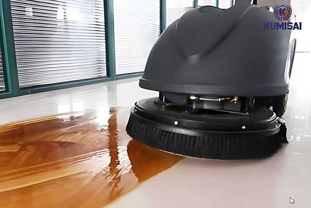 Kumisai KMS 15C chà sàn hiệu quả, nhanh chóng 
