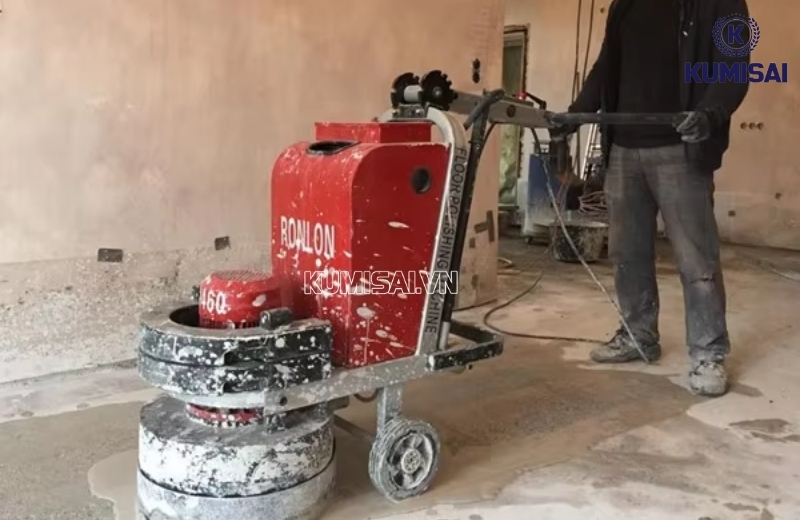 Máy đã qua sử dụng có mức giá thấp hơn, giúp giảm đáng kể chi phí đầu tư ban đầu