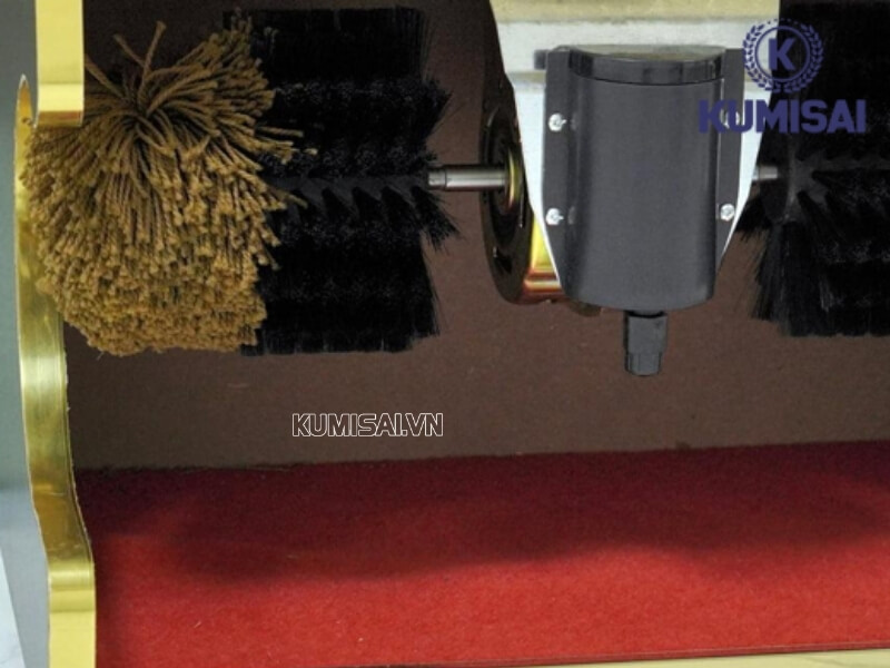 Hệ thống chổi đánh bóng và hộp cấp xi tự động