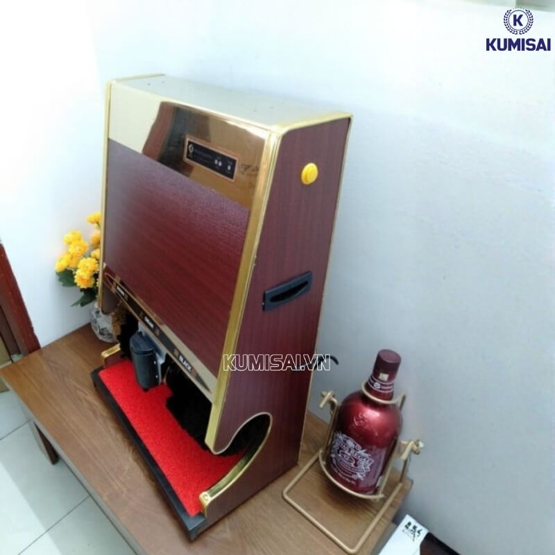 Máy đánh giày Shiny SHN - M1 sở hữu kích thước nhỏ gọn